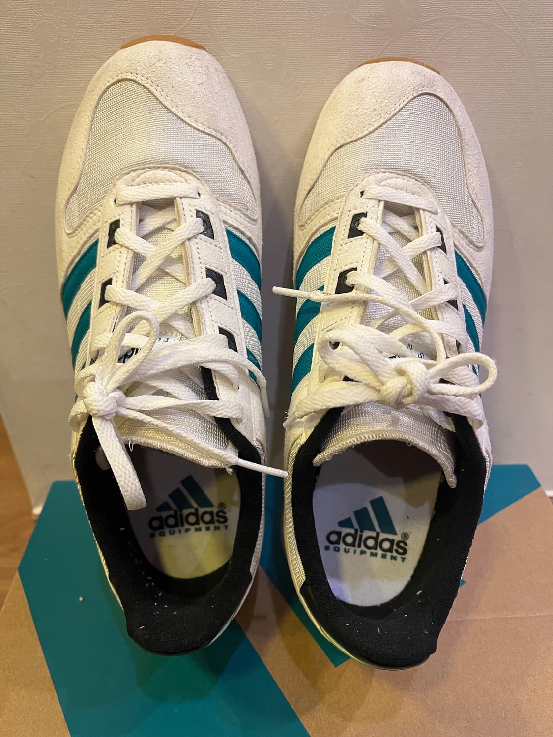 아디다스 컨소시엄 이큅먼트 레이스 워크 화이트 블랙 S29093 상품이미지4