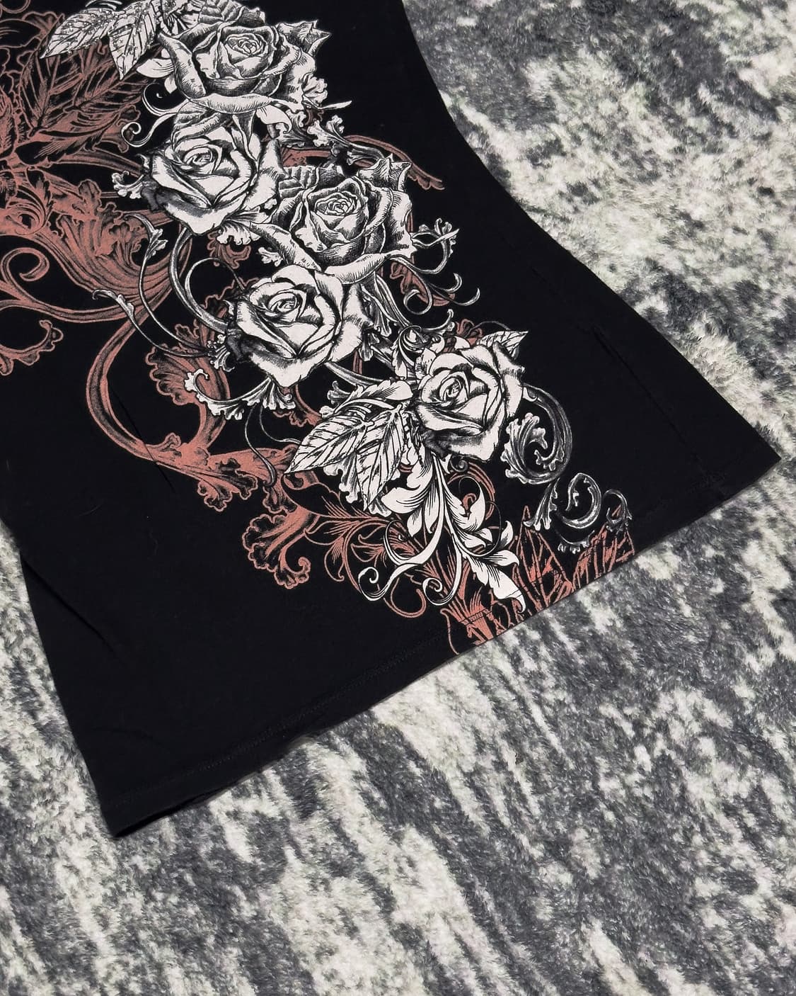 {Unknown} Rose Arabesque Graphic Tee  상품이미지6