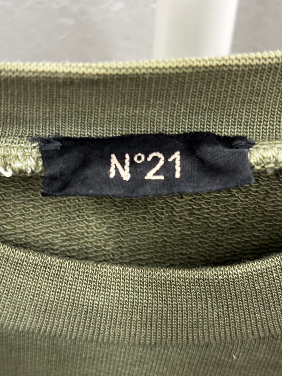 N°21  올리브 맨투맨 12사이즈 상품이미지4