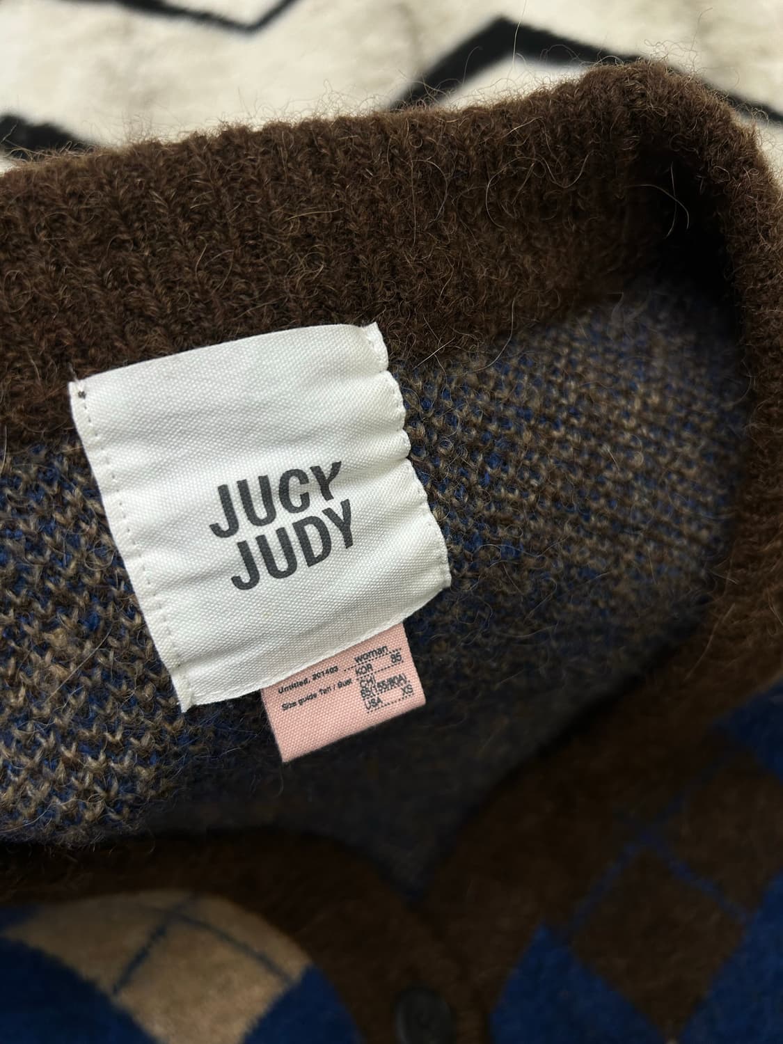 [XS]쥬시쥬디 오버핏 아가일 알파카 울 가디건 상품이미지4