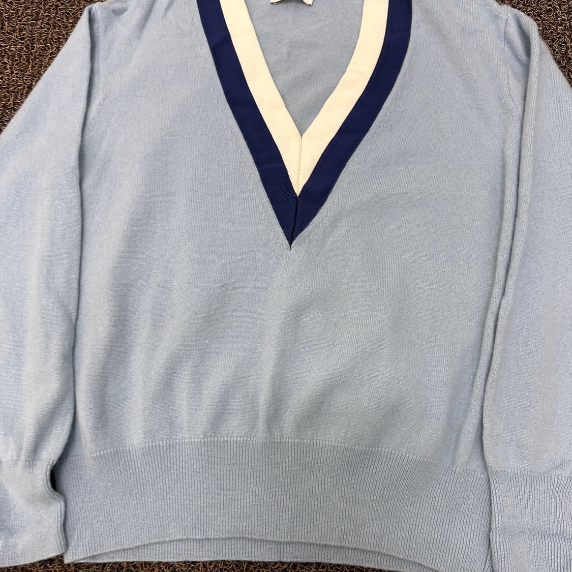 Sandro 산드로 V넥 여성 캐시미어 니트 하늘색 상품이미지6