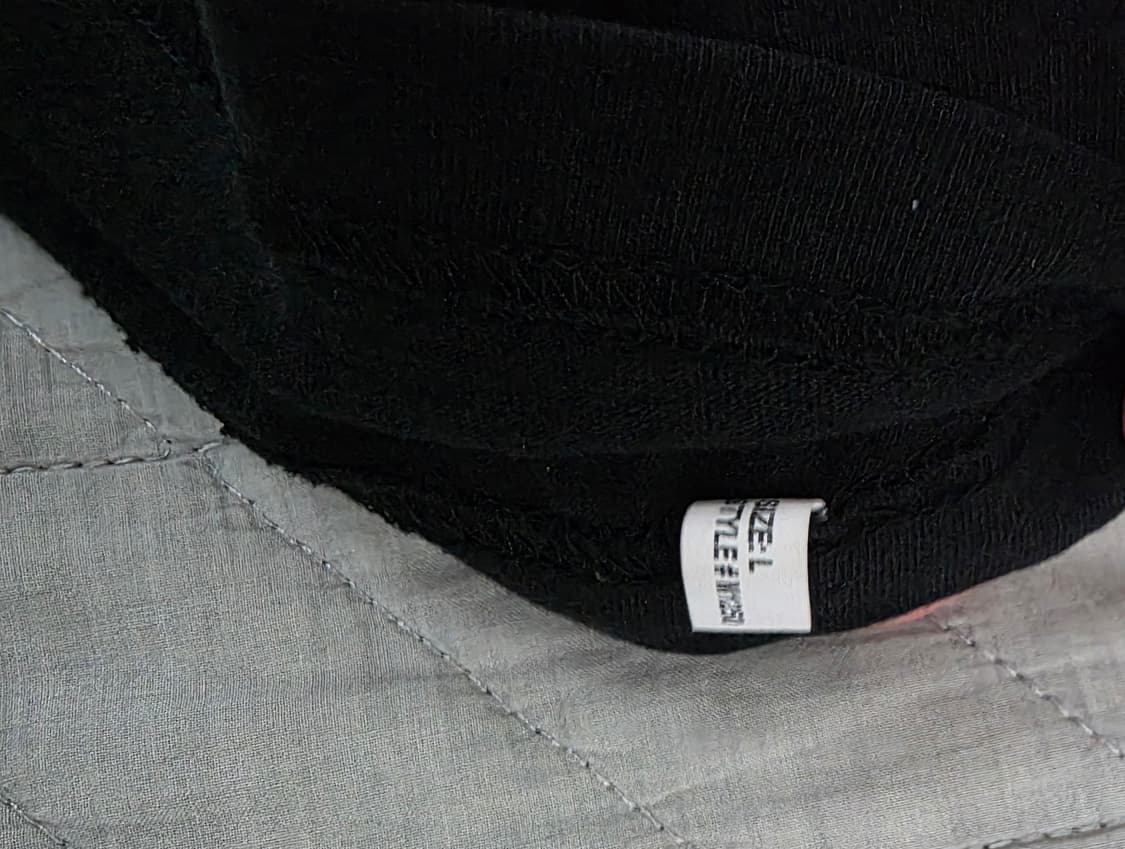 [L] LAUNDER 알렉사더 레비 롱슬리브 NOT ERD 상품이미지8