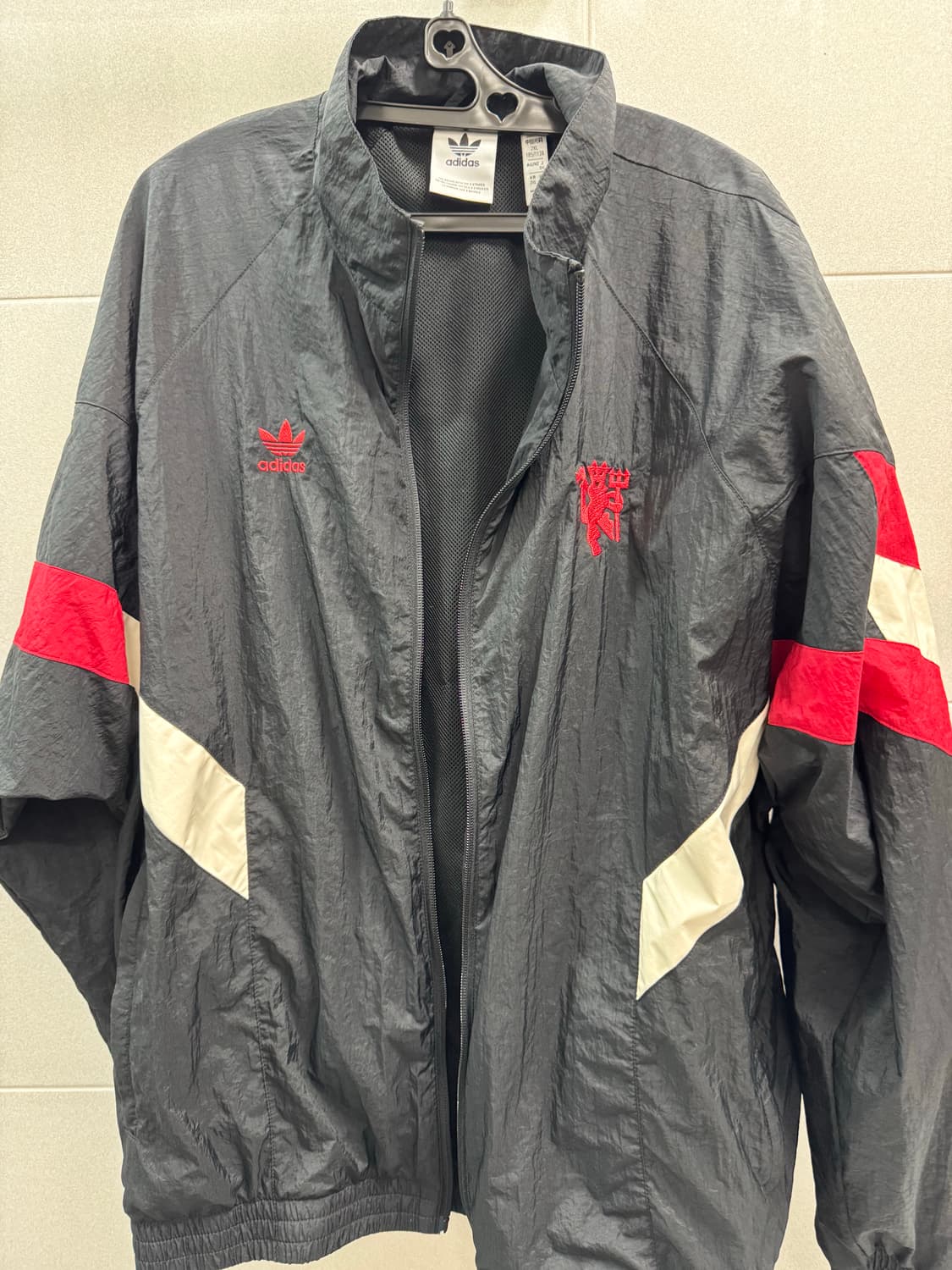 맨유 오리지널스 트랙탑 xxl 판매합니다 상품이미지1