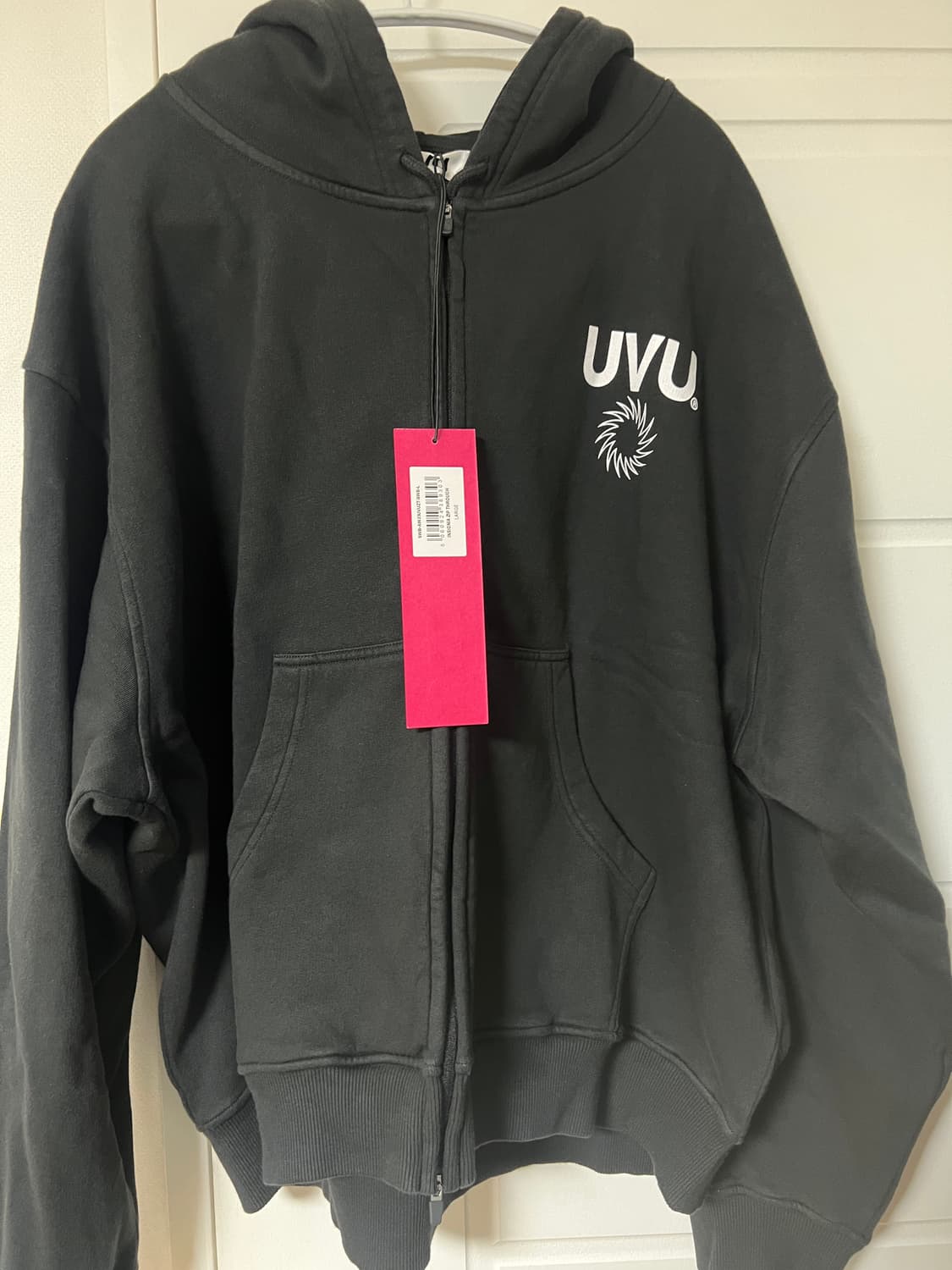 Uvu 후드집업 L사이즈 팝니다 상품이미지1