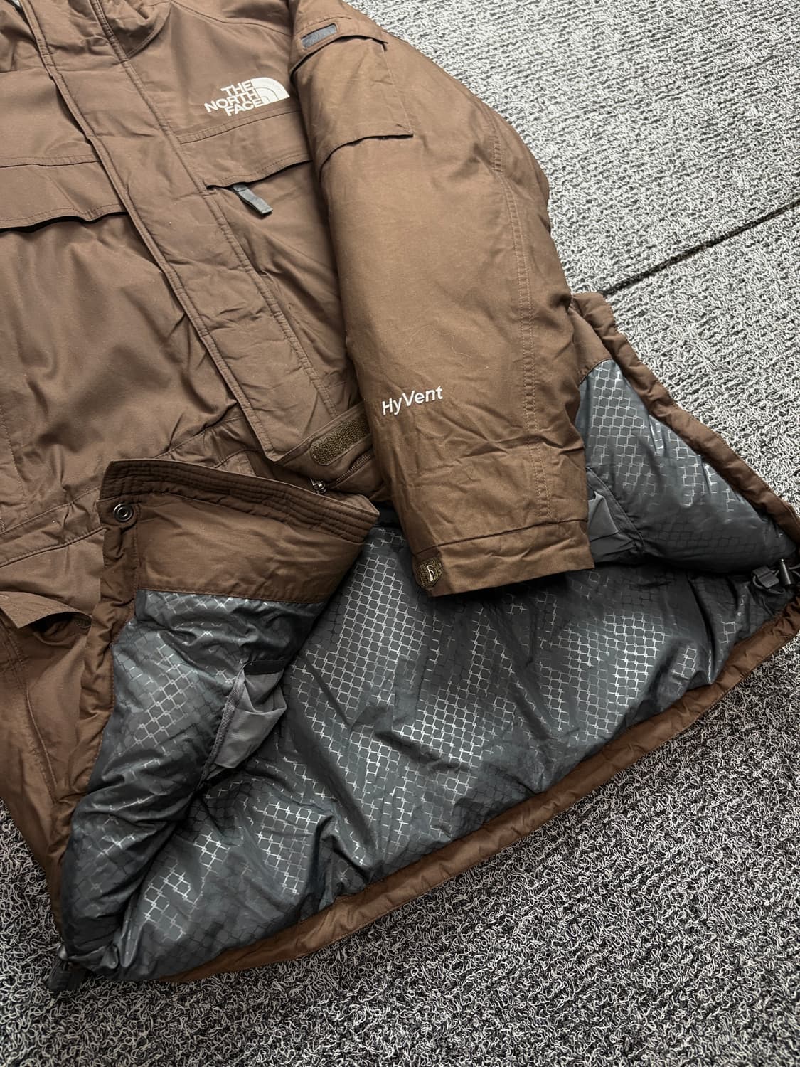 노스페이스 하이벤트 일판 고프코어 다운 몬스터 파카 브라운 2110 상품이미지3