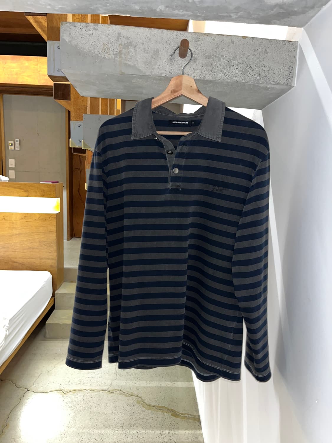 해칭룸 스트라이프 폴로티 상품이미지1