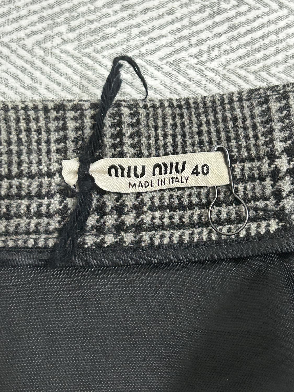 <새상품급> 미우미우 울 스커트 40사이즈 (66) 상품이미지5