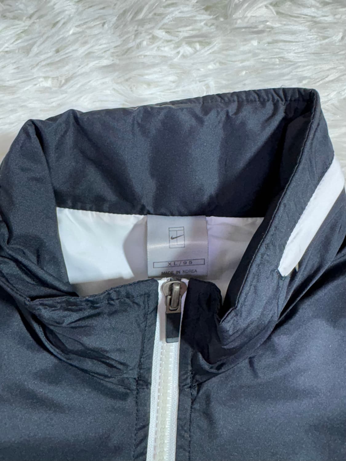 나이키 00‘s 테니스로고 스우시 흰검 바람막이  상품이미지6