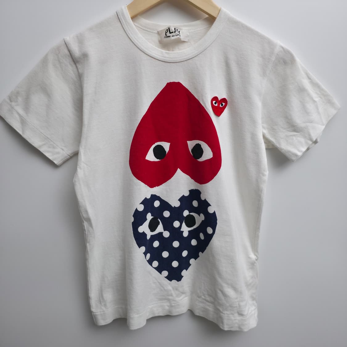 [M] 꼼데가르송 더블 폴카닷하트 티셔츠 상품이미지1
