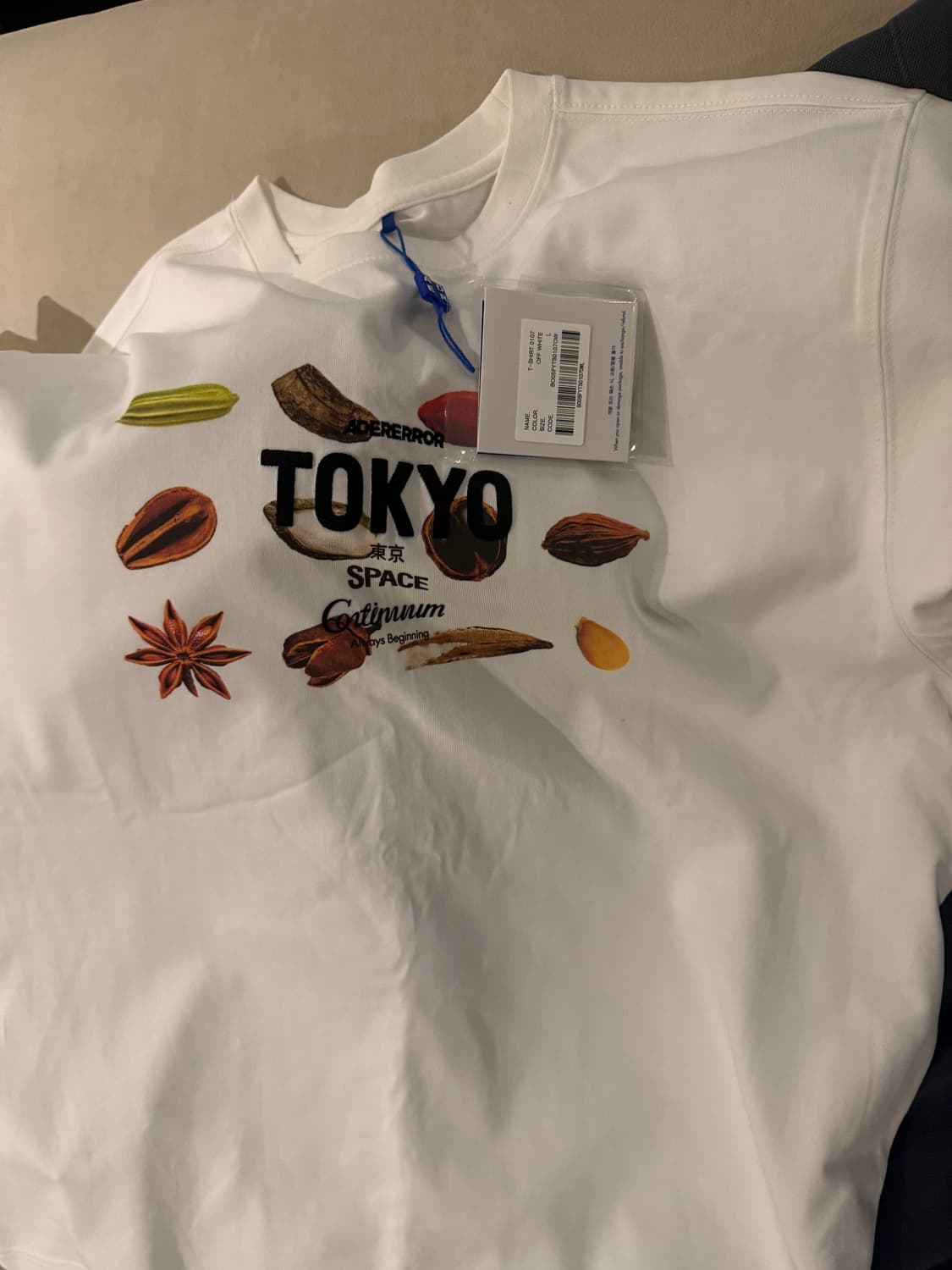 아더에러 도쿄 스페이스 티셔츠 화이트 한정판 L 새거 상품이미지5