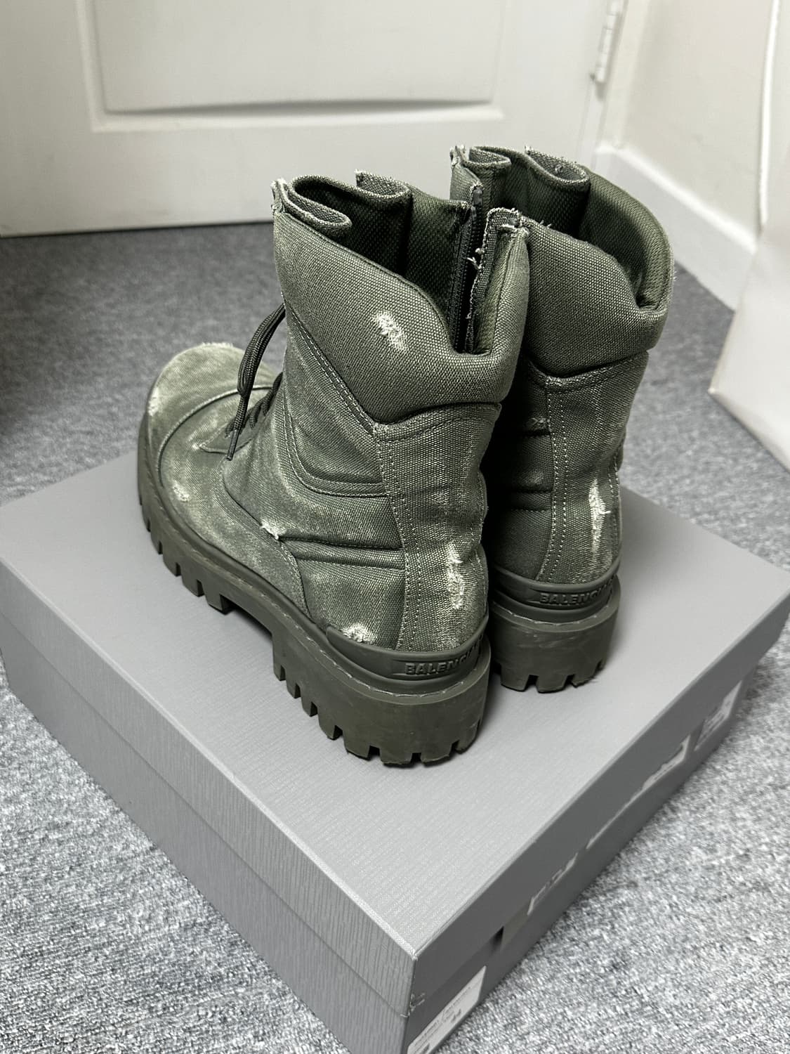 발렌시아가 컴뱃 스트라이크 부츠 44사이즈 상품이미지2