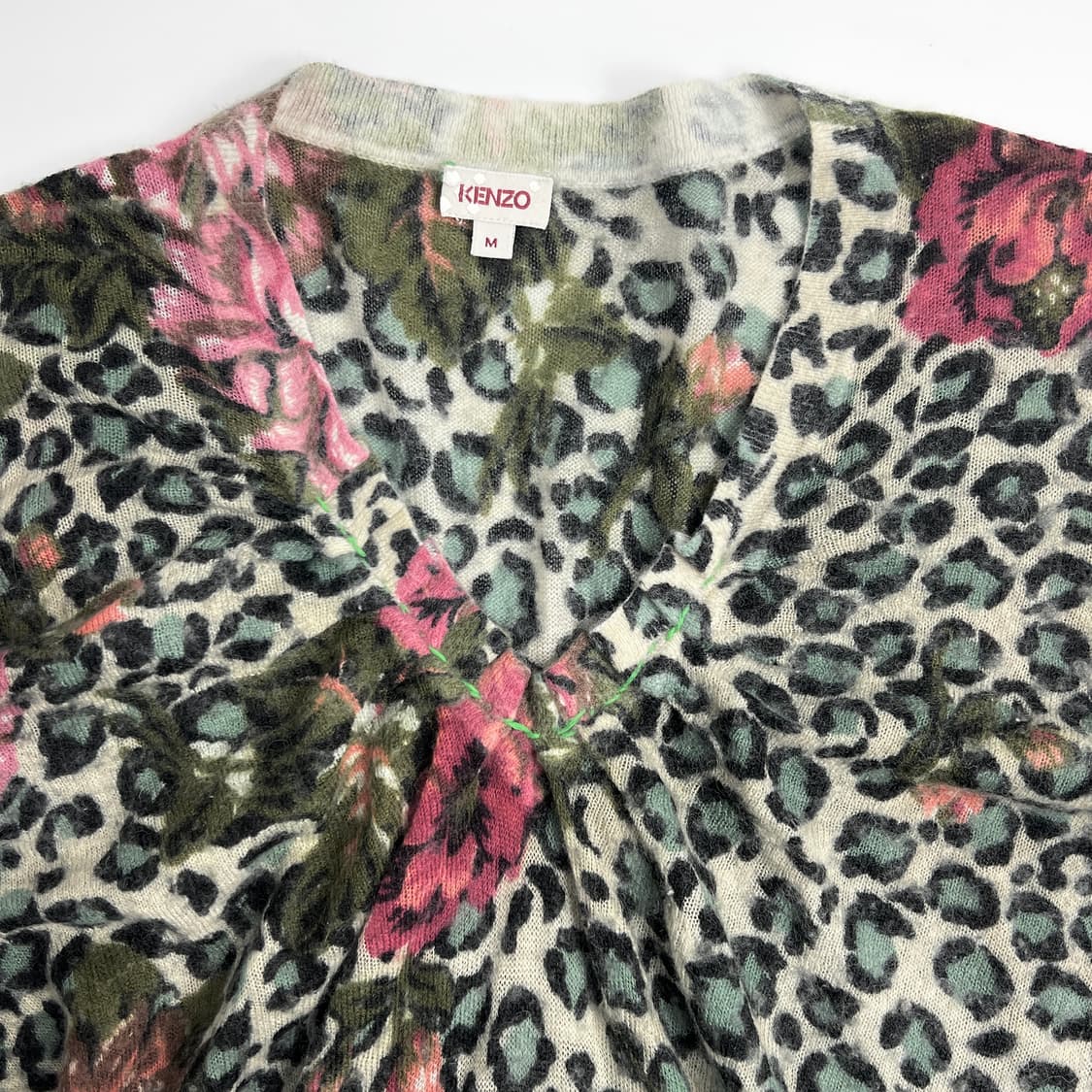 겐조 레오파드 플라워 패턴 알파카 브이넥 니트 상품이미지9