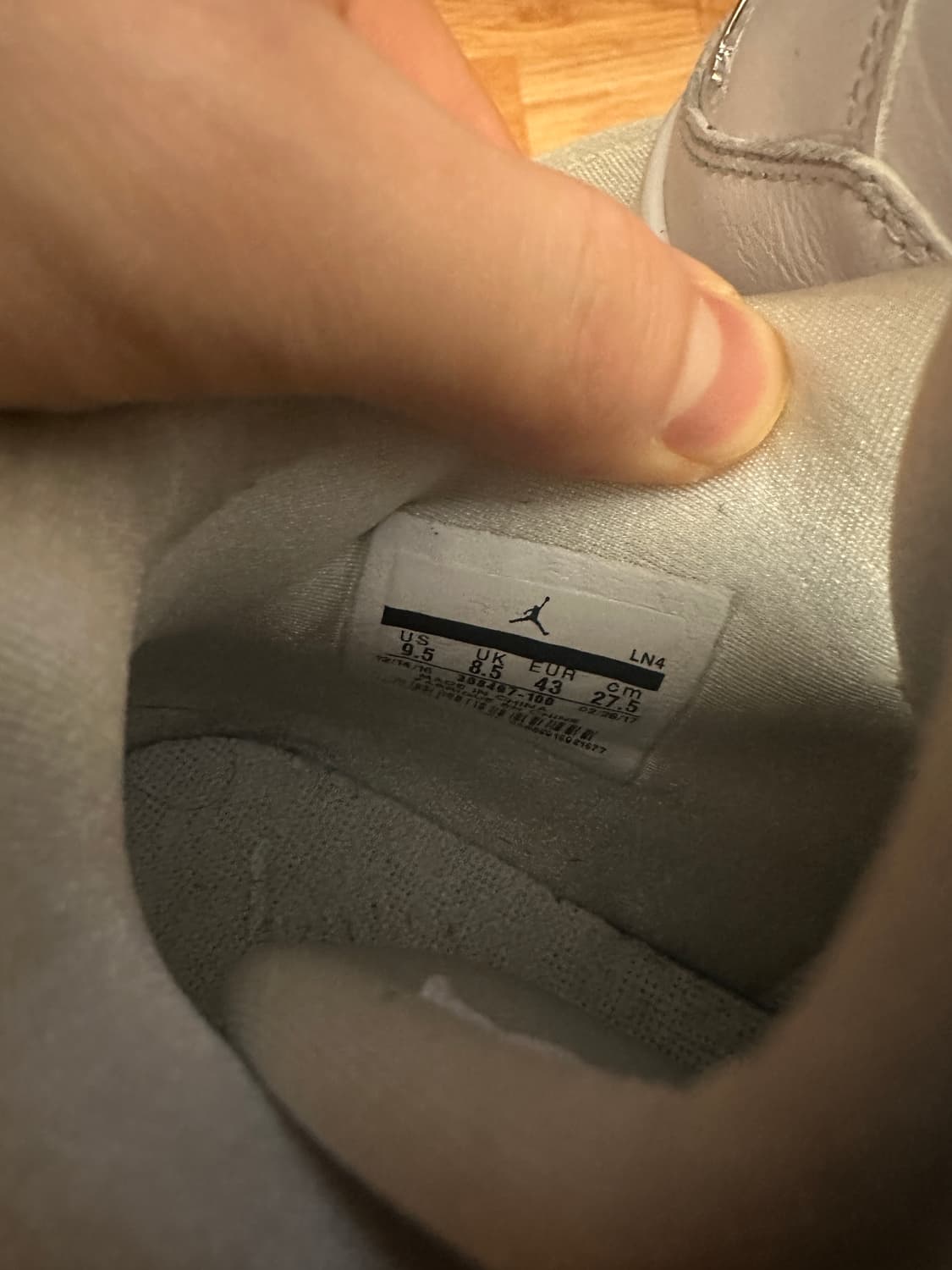 조던4 레트로 퓨어머니 275 상품이미지5