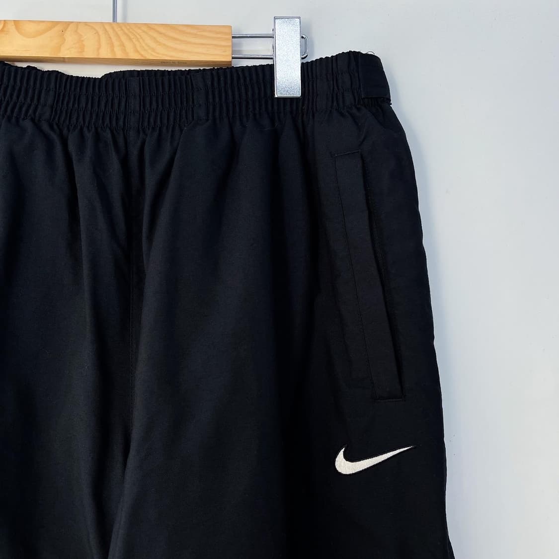 나이키 스우시 올 사이드 집업 나일론 우븐 조거 팬츠 상품이미지4