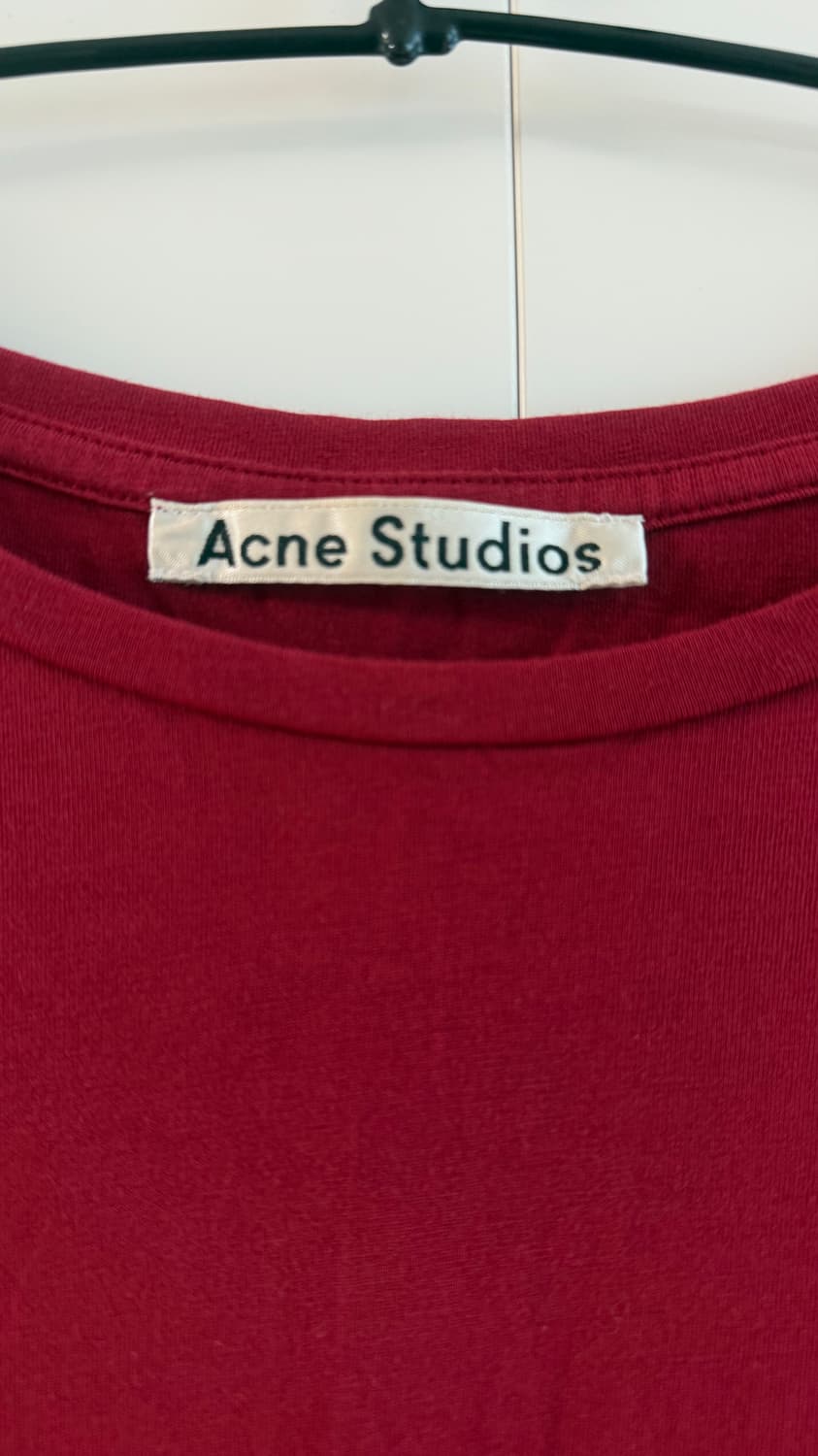 Acne Studios 아크네스튜디오 레드 반팔티셔츠 상품이미지2