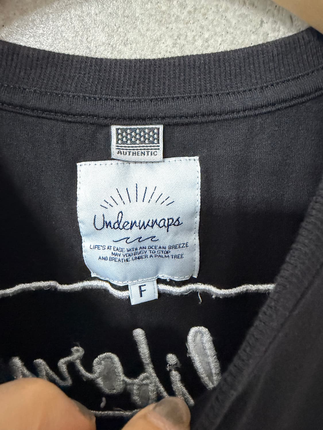 롱 블랙 원피스 반팔 자수 캘리포니어 상품이미지3