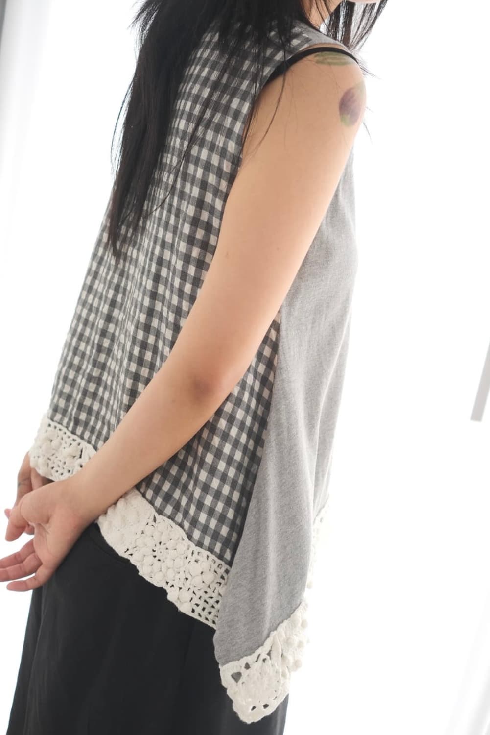 Crocheted hem sleeveless 상품이미지2