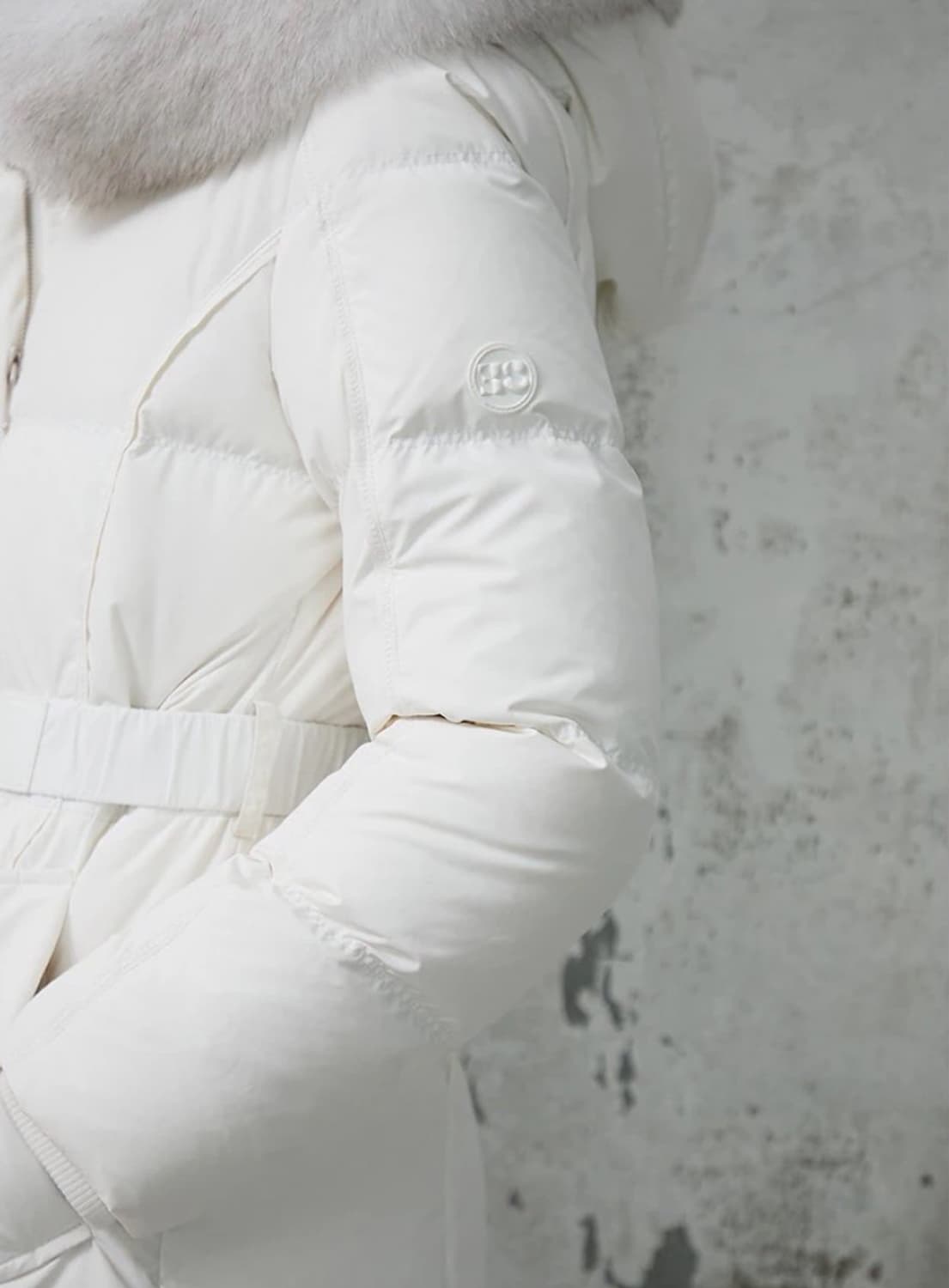 [새상품] 에고이스트 사가 폭스퍼 벨티드 구스다운 아이보리 상품이미지7