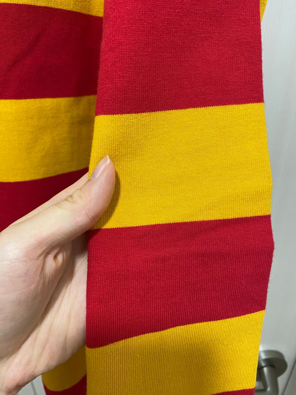 위캔더스(WKNDRS) 레드 스트라이프 긴팔티셔츠 L  상품이미지3