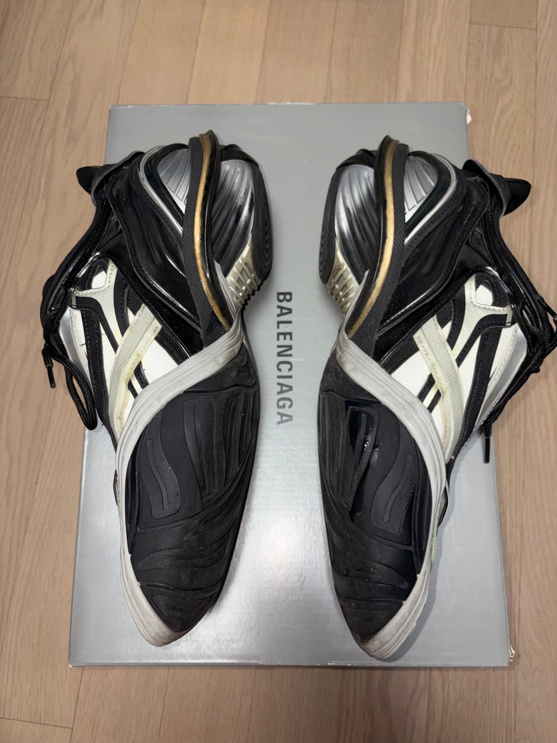 발렌시아가 타이렉스 (42) 블랙 그레이 상품이미지3