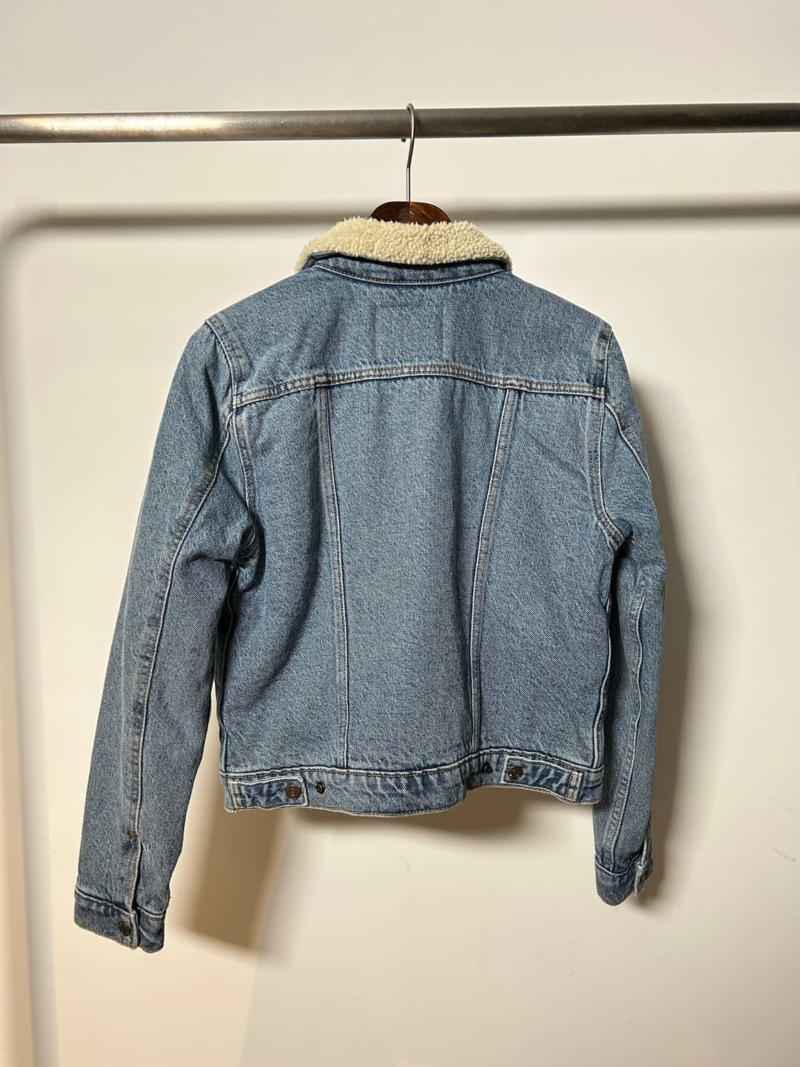 Levi’s Sherpa Fleece Denim Jacket 상품이미지3