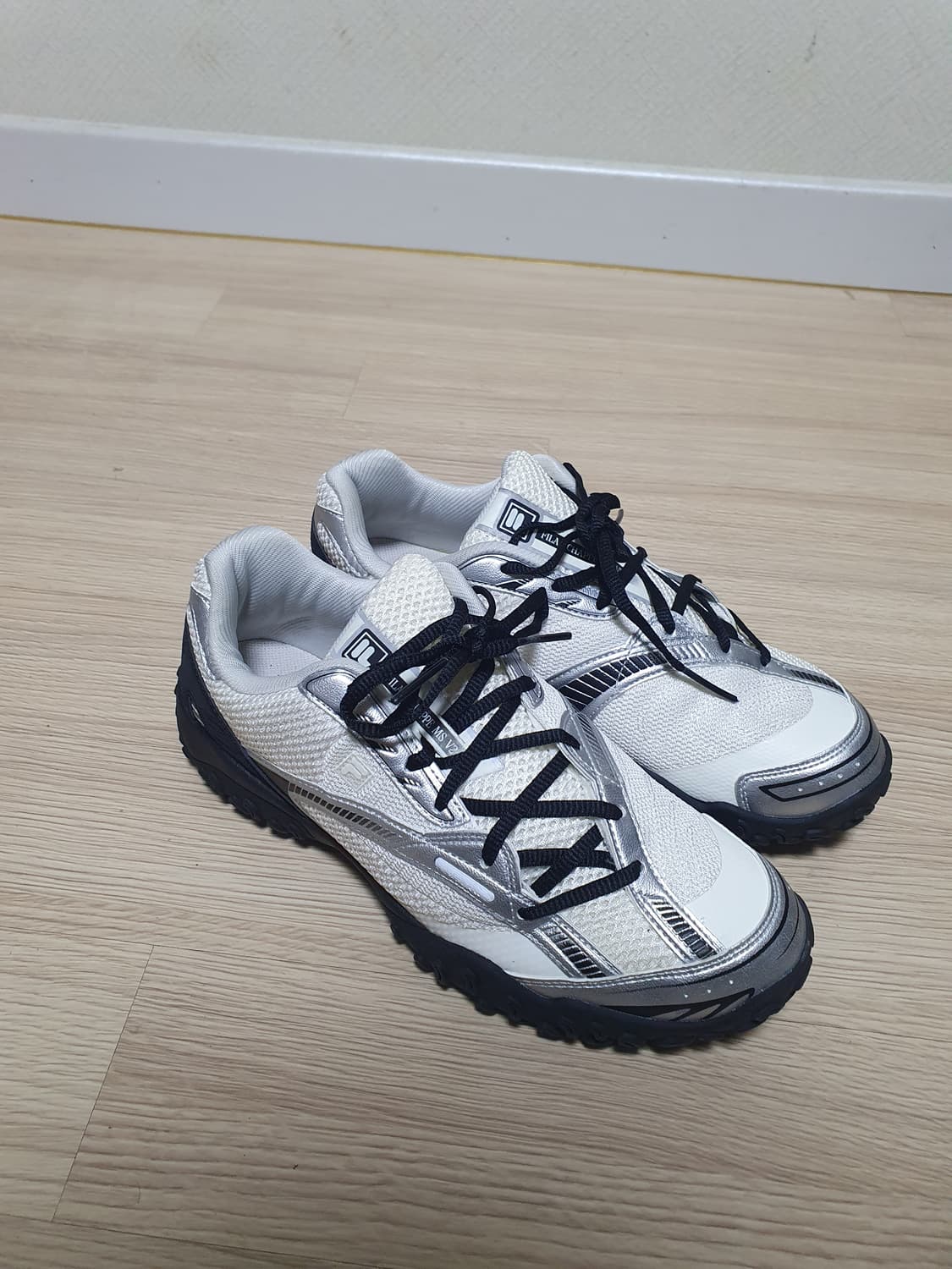 휠라 에샤페 실버문 운동화 260 상품이미지2