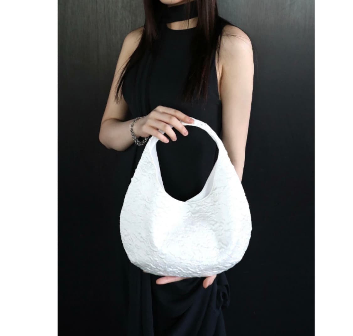 [새상품] 피시아 Egg Mini Bag(Ivory) 상품이미지2