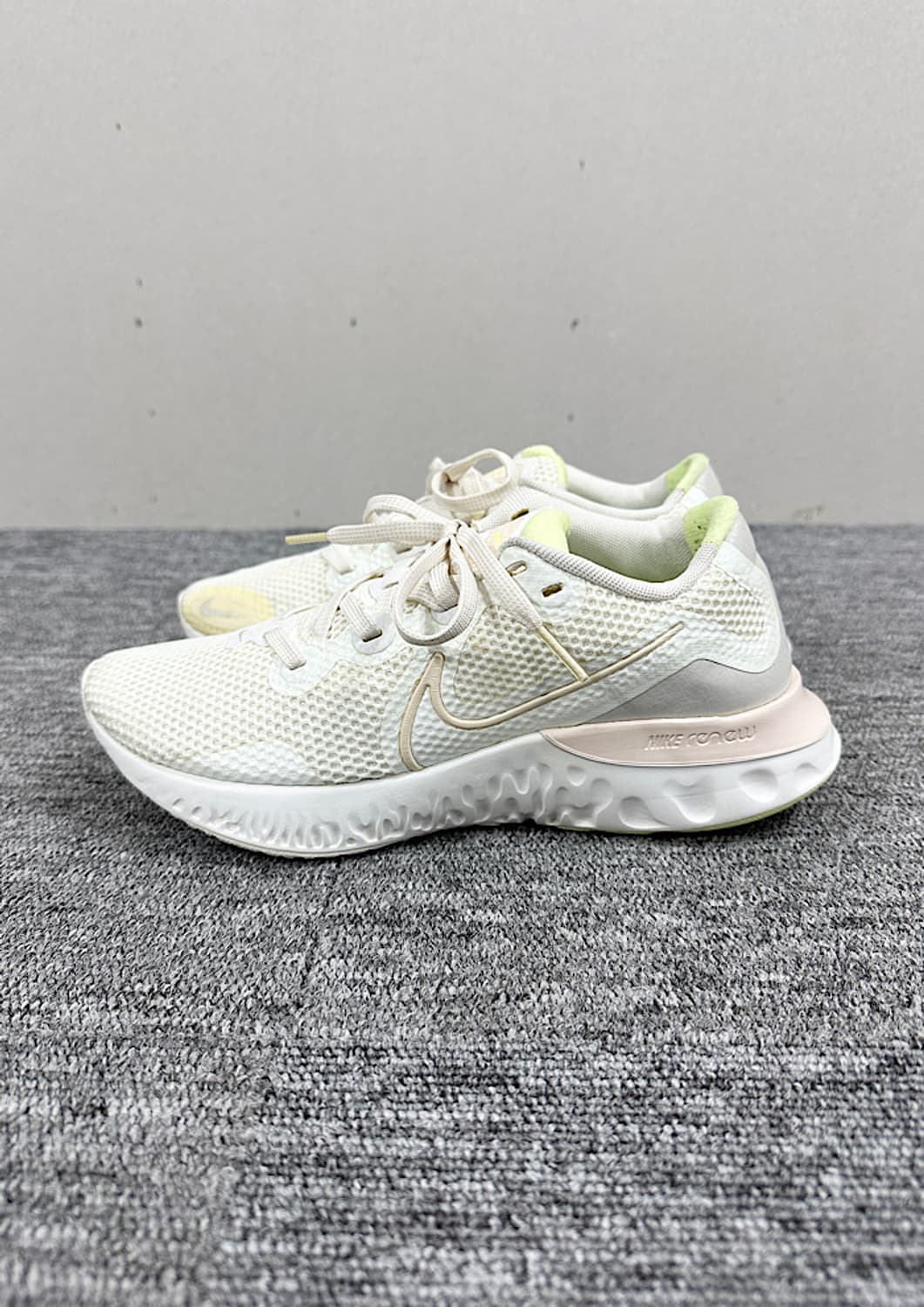 나이키 러닝화 235 상품이미지1