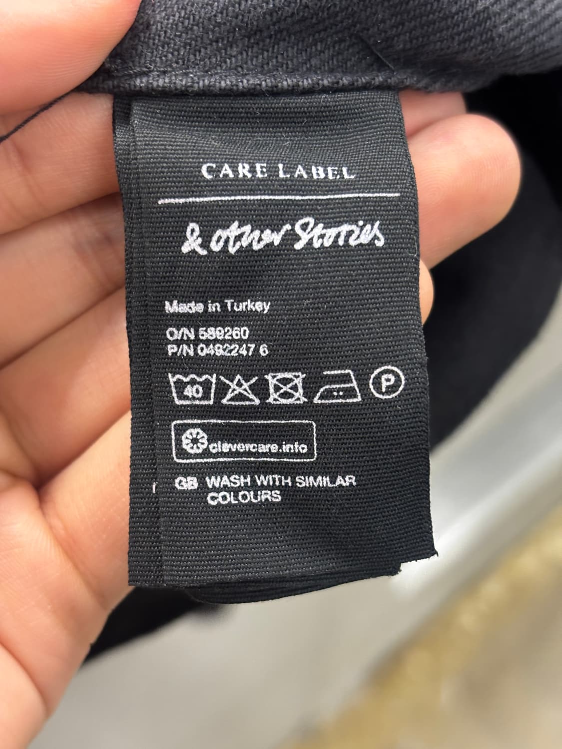 앤아더스토리즈 블랙 데님 자켓 US 4 사이즈 상품이미지5