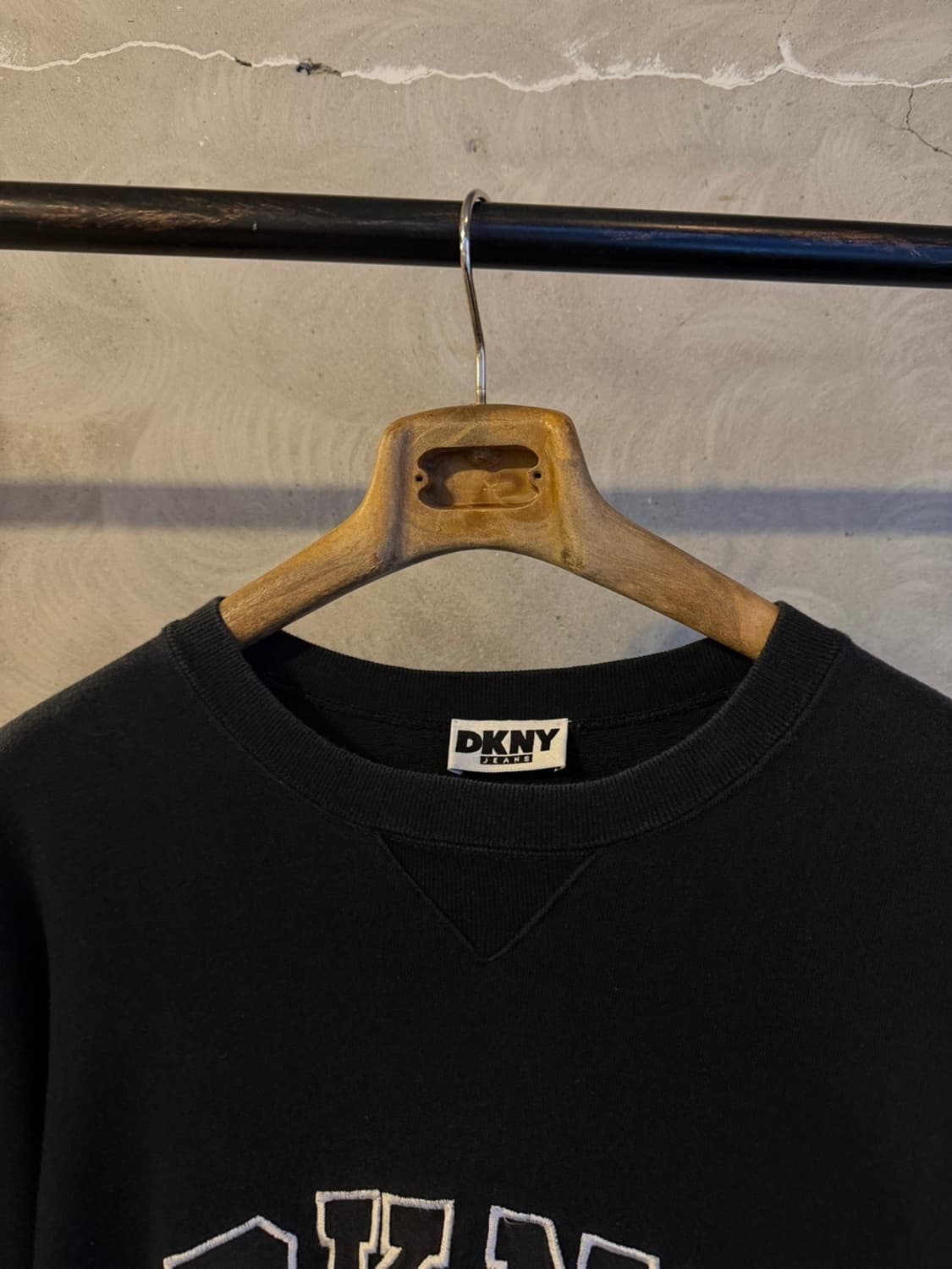 DKNY 그래픽 맨투맨 66~77 상품이미지3