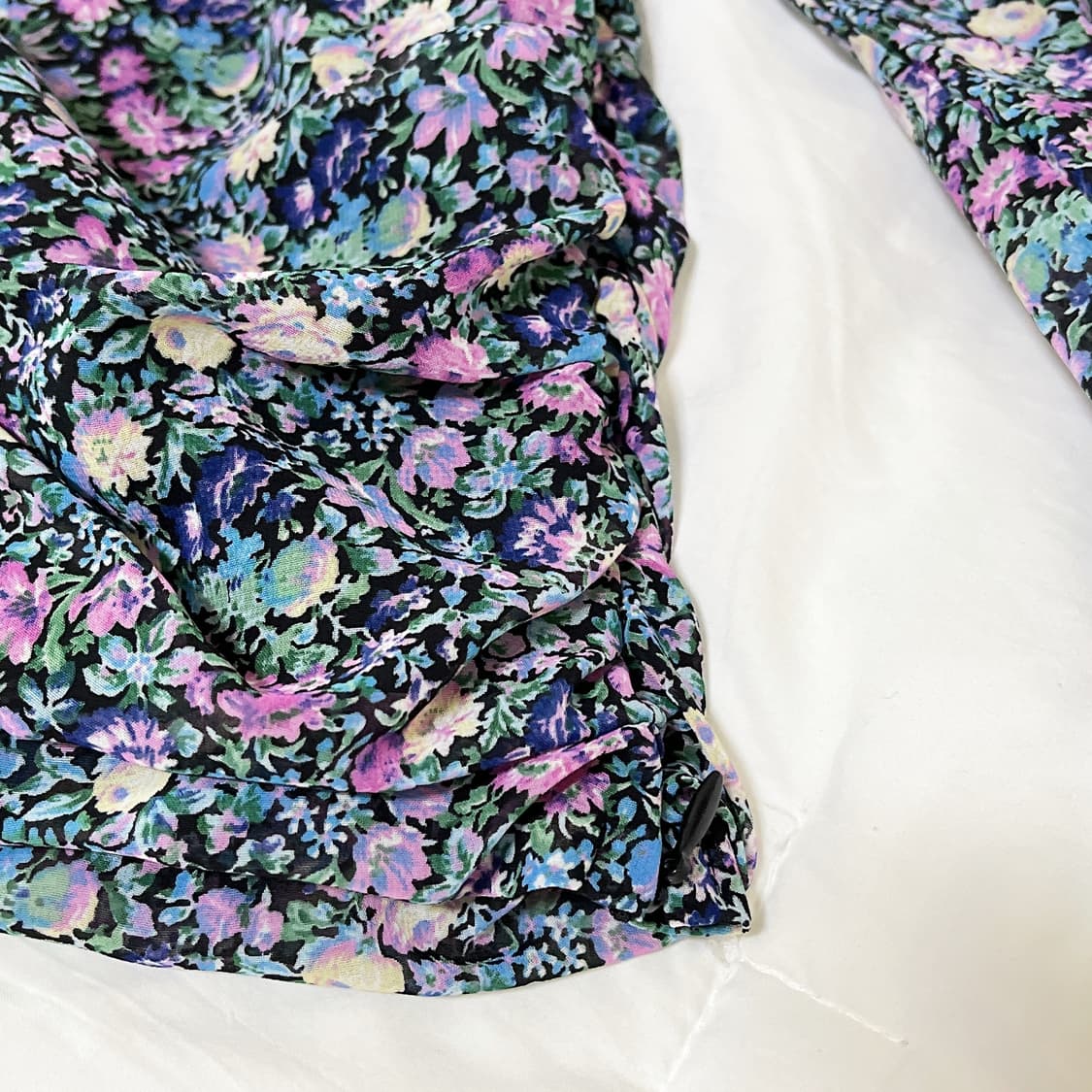 새상품 ) 임블리 셔링퍼프 쉬폰블라우스 상품이미지6