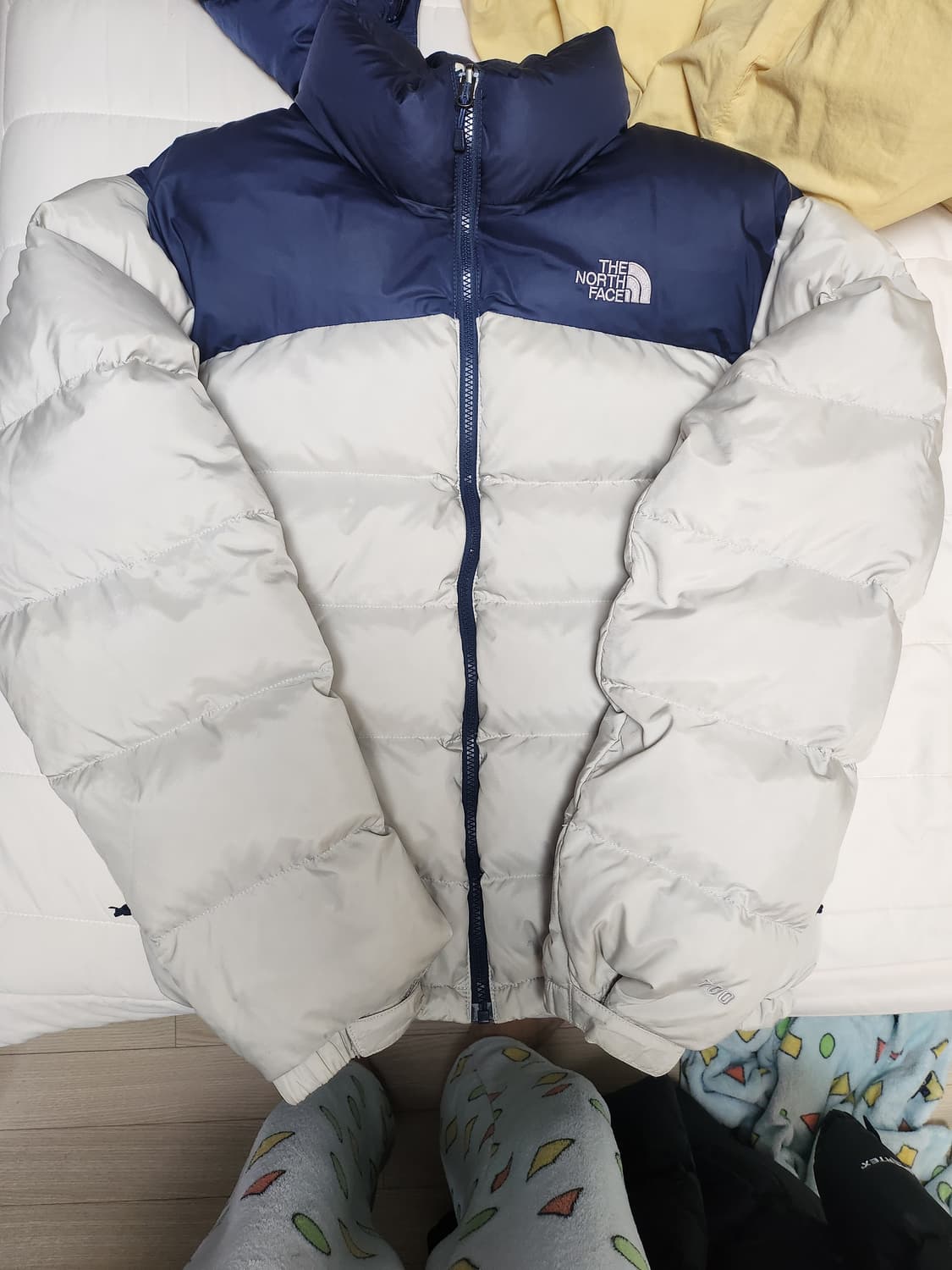 (100-105) 노스페이스 눕시 눕시2 700 패딩 아이보리/네이비 상품이미지1