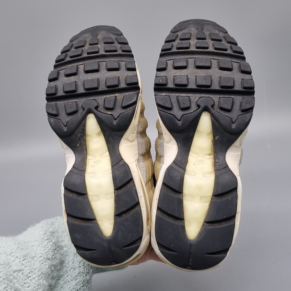 나이키 에어맥스95 여성운동화225 상품이미지3