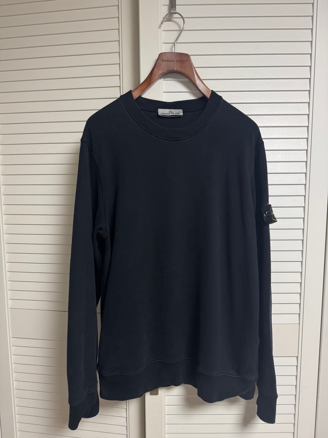 22FW 스톤아일랜드 맨투맨 블랙 XL 상품이미지1