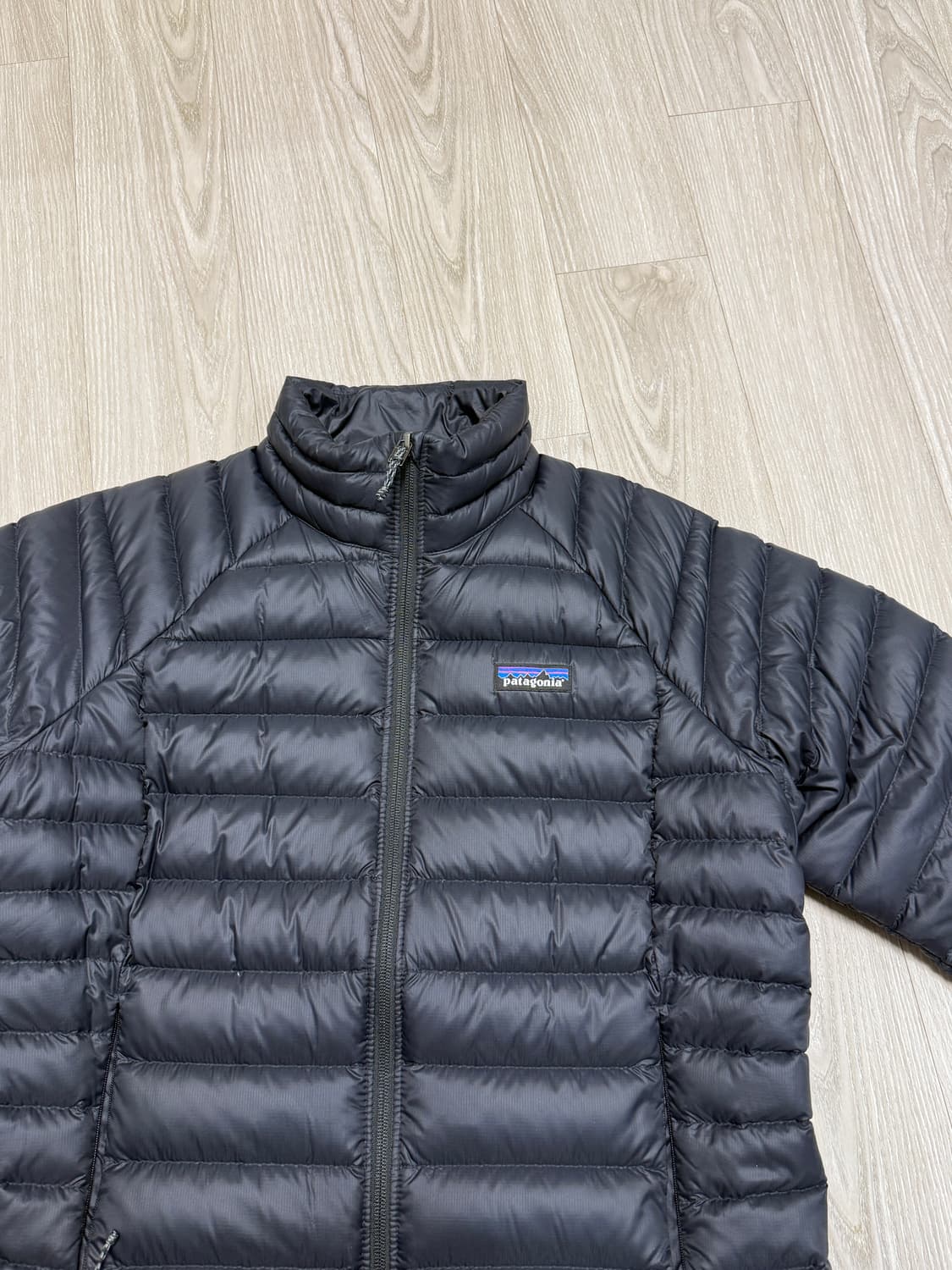 파타고니아 다운스웨트 경량패딩 상품이미지3