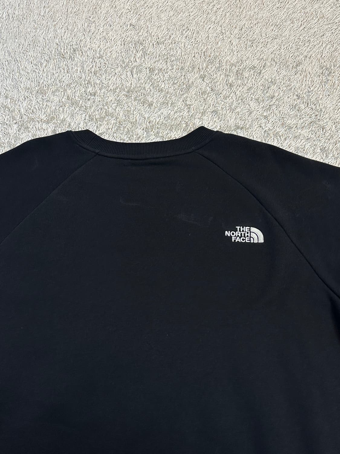 노스페이스 로고 맨투맨 블랙 상품이미지6