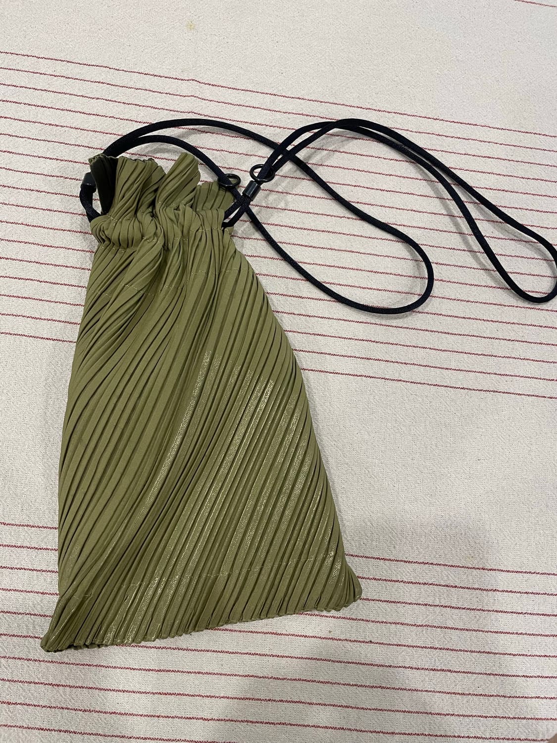 PLEATS PLEASE ISSEY MIYAKE drawstring 백 상품이미지3