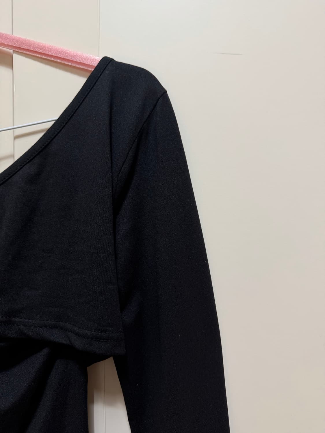 보헤미안서울 원숄더 티 상품이미지4