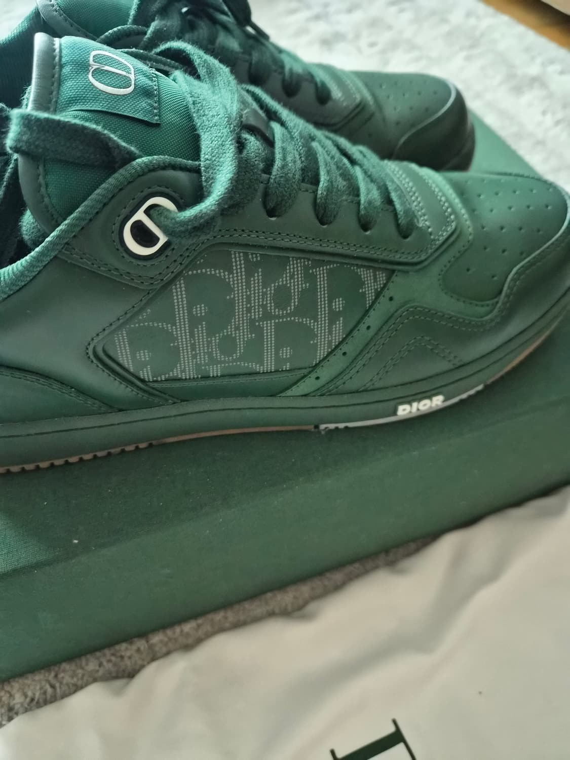디올 b27 스니커즈 베이지 그린 42사이즈 상품이미지4