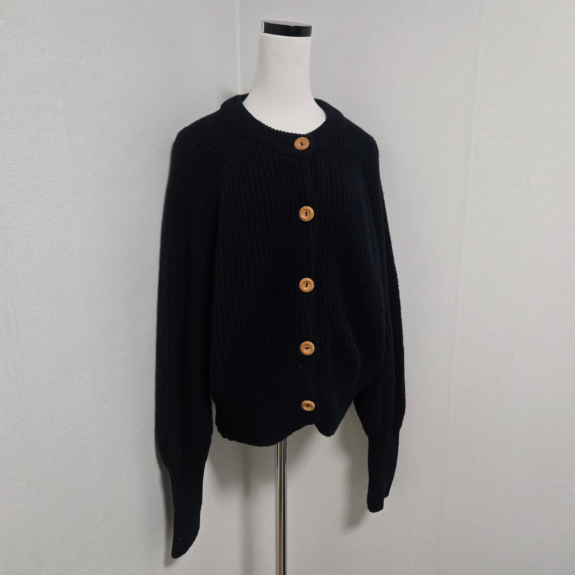 스튜디오톰보이 2021 울 가디건 / 여성 가디건/ 여자 가디건  상품이미지6