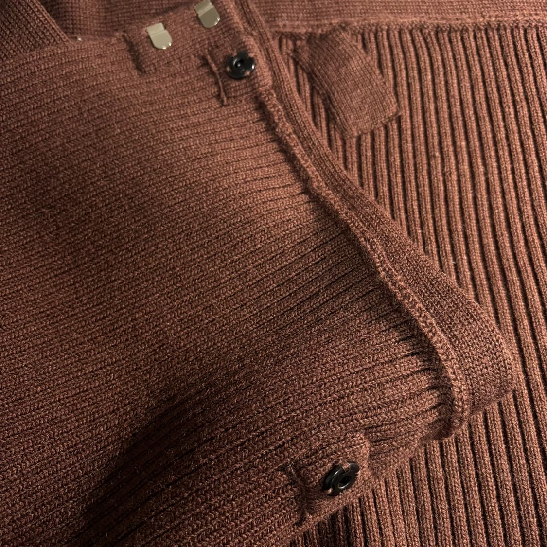 F) perverze 퍼버즈 대미지 니트 케이프&에이프론 상품이미지4