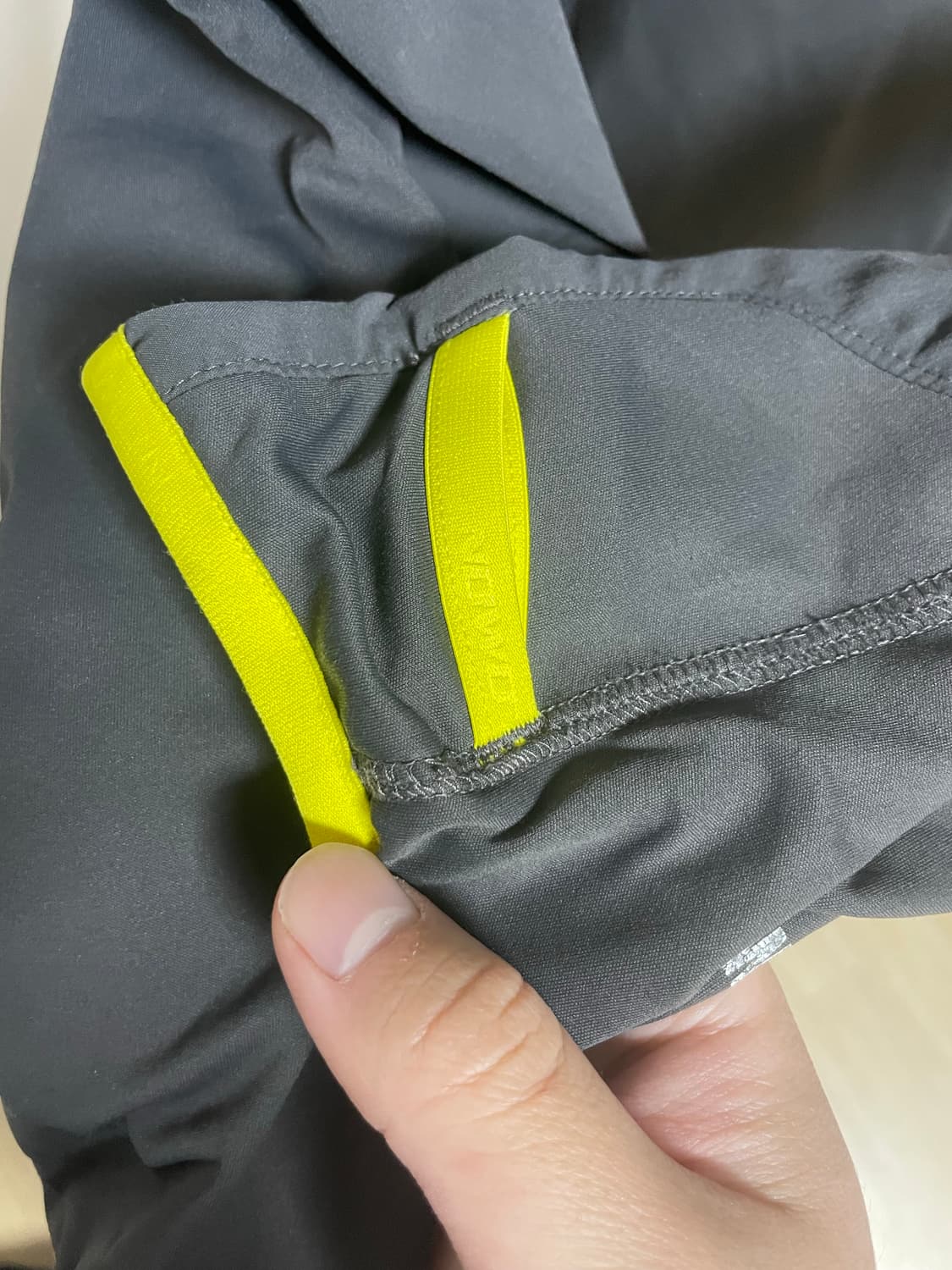 살로몬 윈드스토퍼 후드 자켓 M (100) 상품이미지5