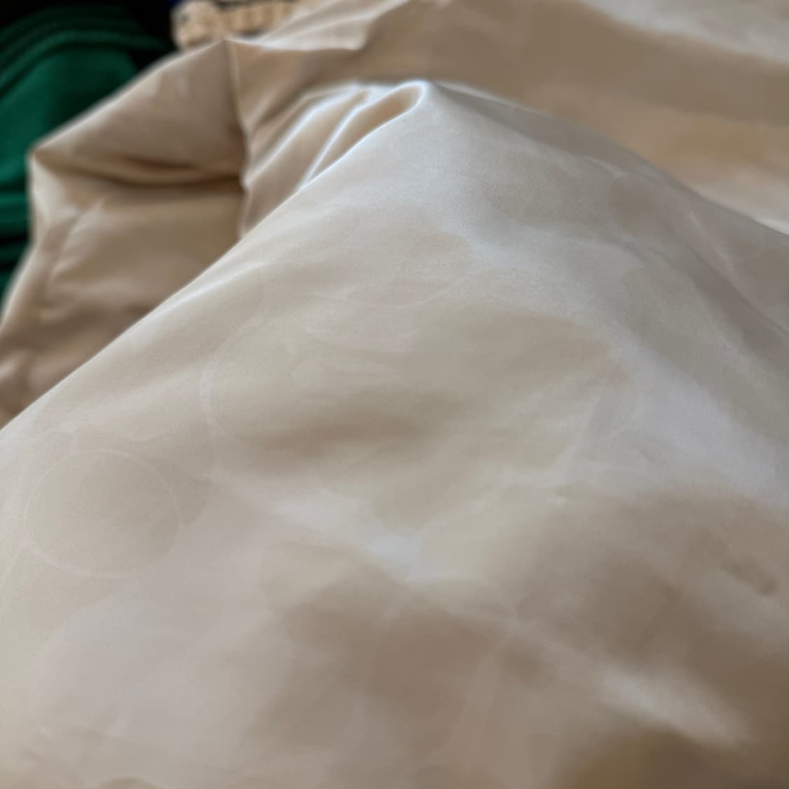 24FW 베이프 솔리드 카모 아이보리 NYC 로고 바시티 자켓 상품이미지8