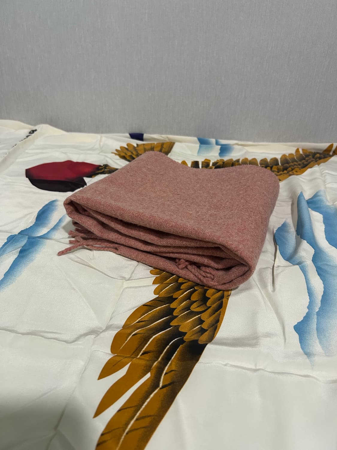 아크네 스튜디오 핑크 머플러 상품이미지3