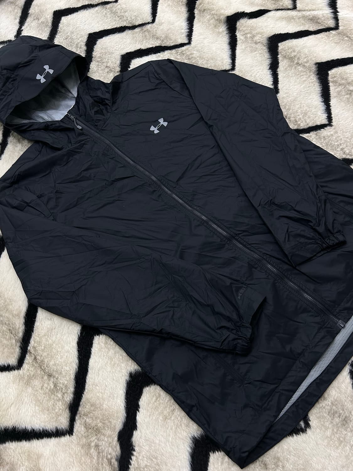 [2XL]언더아머 바람막이/블랙 상품이미지2