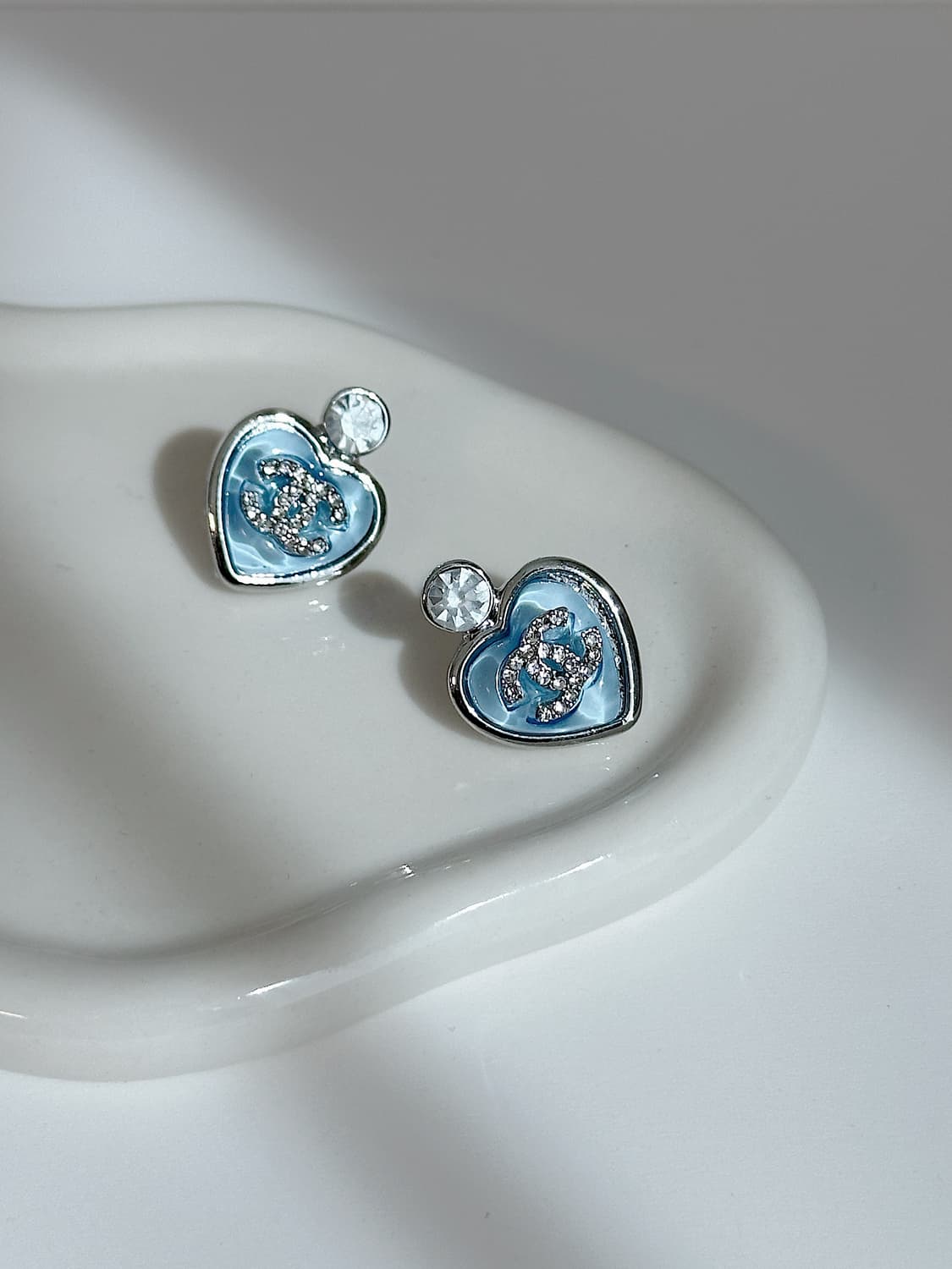 샤넬 아쿠아마린 하트 귀걸이 업사이클링 상품이미지1