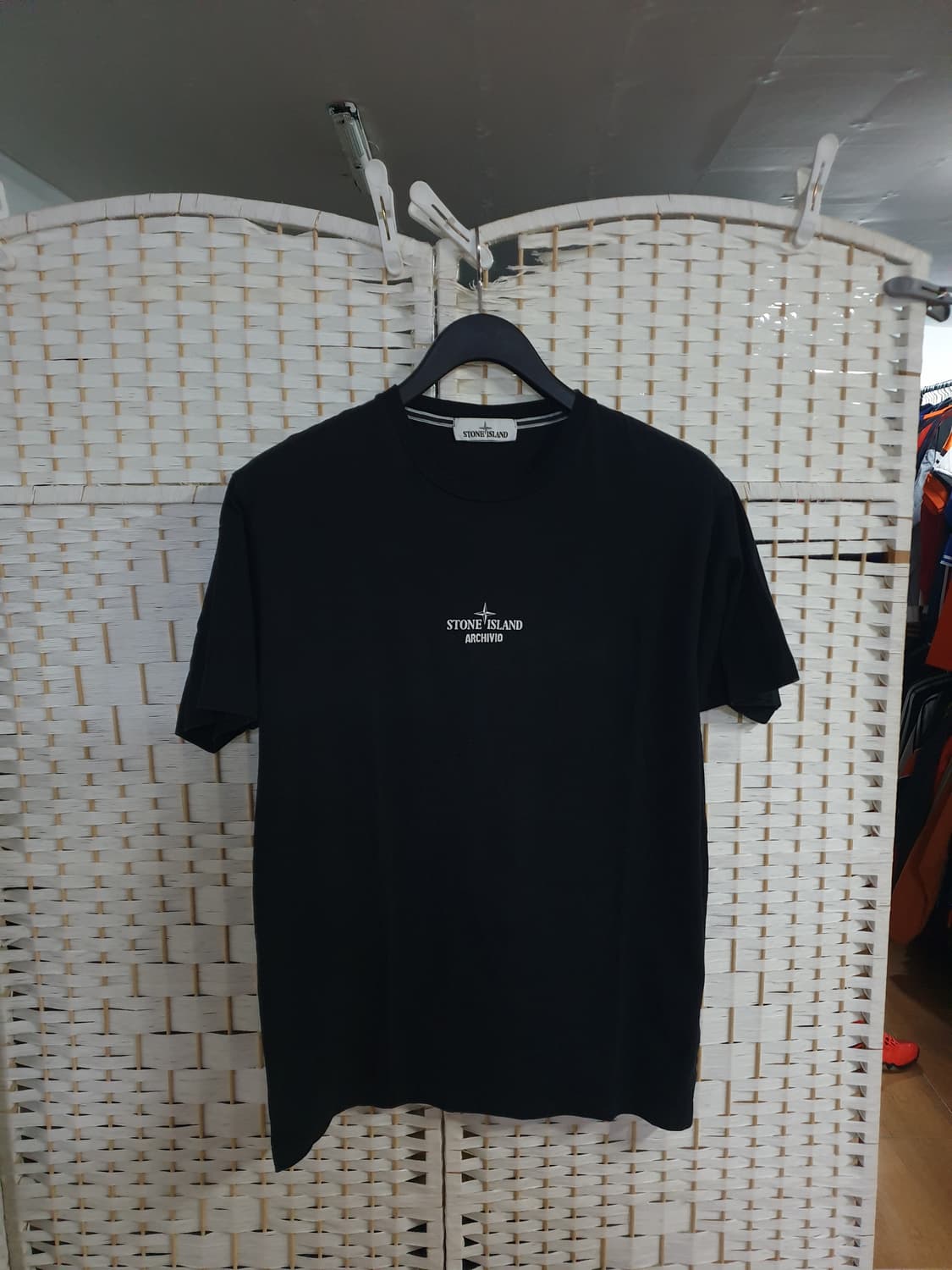 스톤아일랜드 ARCHIVIO 블랙 반팔티 105 상품이미지1