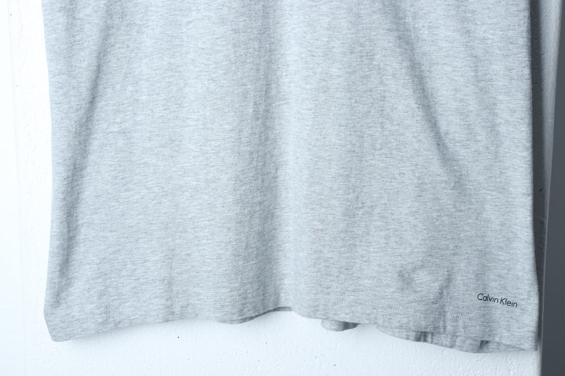 (L-XL) 캘빈클라인 반팔 티셔츠 브이넥 그레이 무지-H30114 상품이미지4