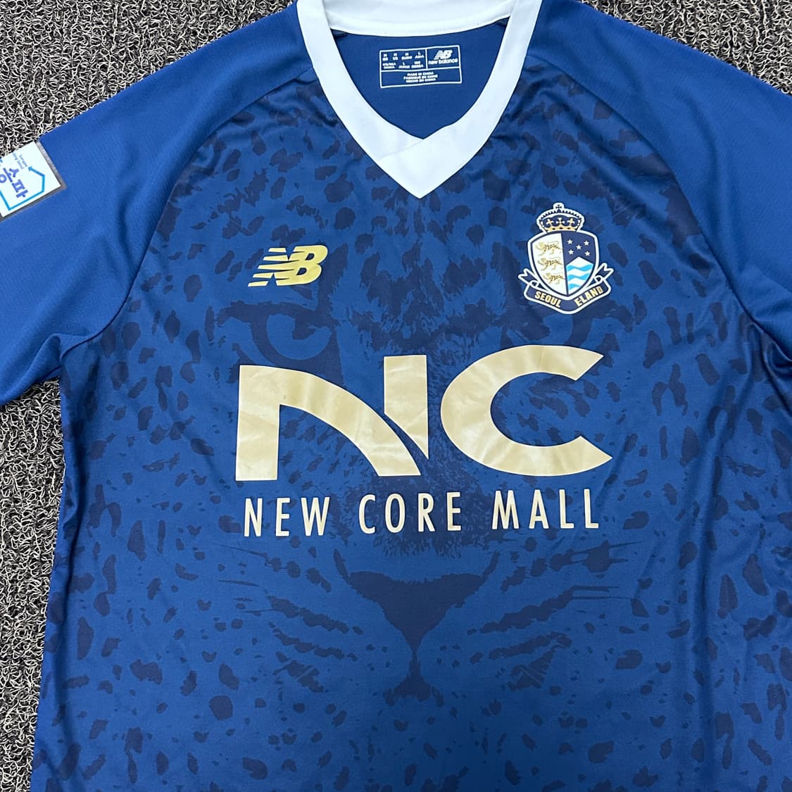 뉴발란스 서울 이랜드 FC 레플리카 축구복 유니폼 반팔 L 상품이미지2