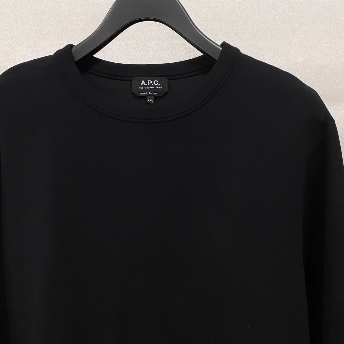 APC 아페쎄 네오프렌 맨투맨 블랙 상품이미지3